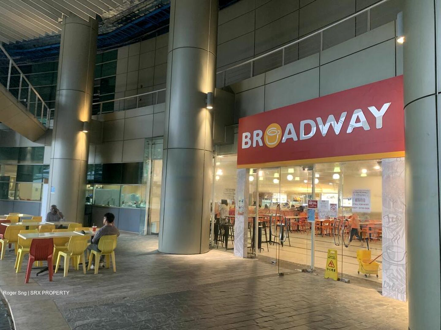 The Signature (D16), Retail #459683231